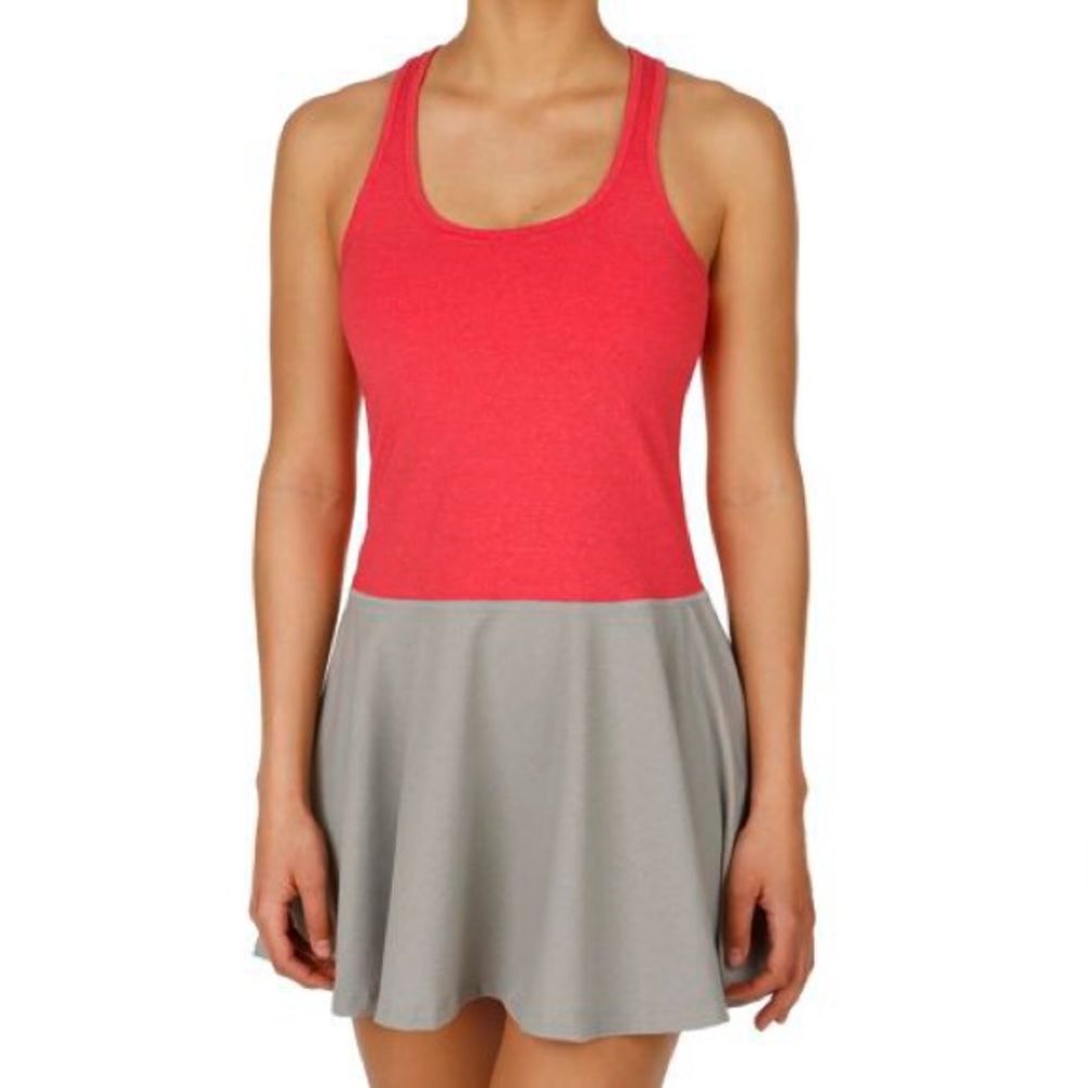 NWT Tonic “Static”  Tennis sleeveless dress bra